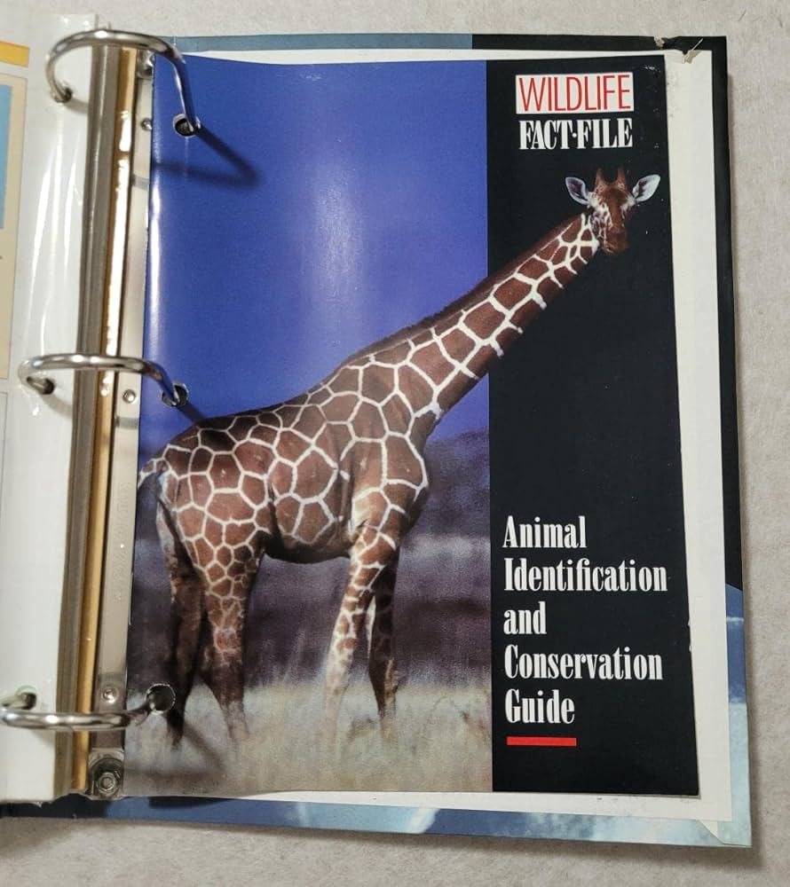 wildlife-fact-file-animal-identification-conservation-guide-binder-cover
